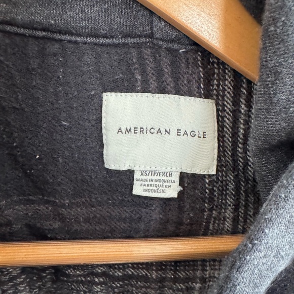 American Eagle Outfitters Black and White Plaid Hooded Flannel - Picture 2 of 4